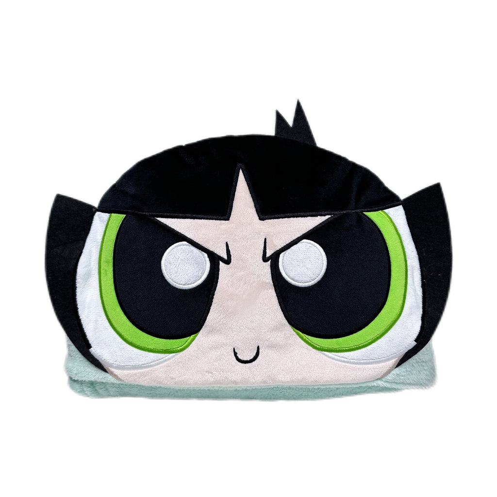 Addison Rae clignote son ventre dans un t-shirt court 'Powerpuff Girls