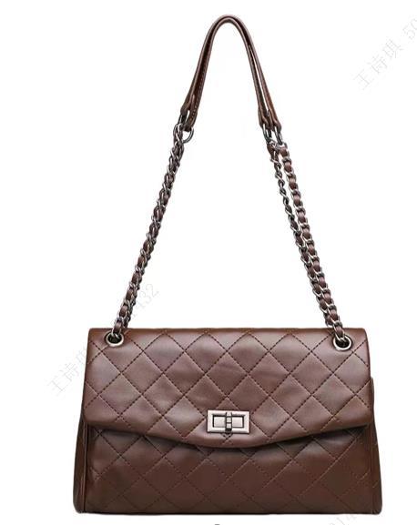 Sac bandoulière matelassé avec chaine marron Large