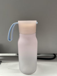 Bouteille en plastique dégradée avec sangle 350 ml rose Gradient Series