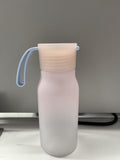 Bouteille en plastique dégradée avec sangle 350 ml rose Gradient Series