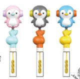 Baguette magique à bulles pingouin avec sons Wobbling Series