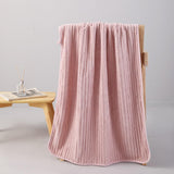 Serviette de bain ondulée rose en polaire corail Wavy Series