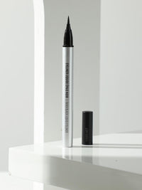 Eyeliner liquide noir épais Black Series
